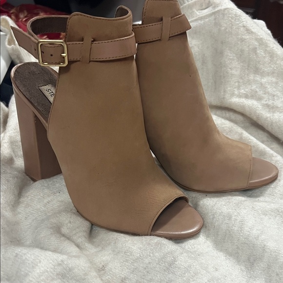 Steve Madden Tan Peep-Toe Heeled Boots - Picture 4 of 4